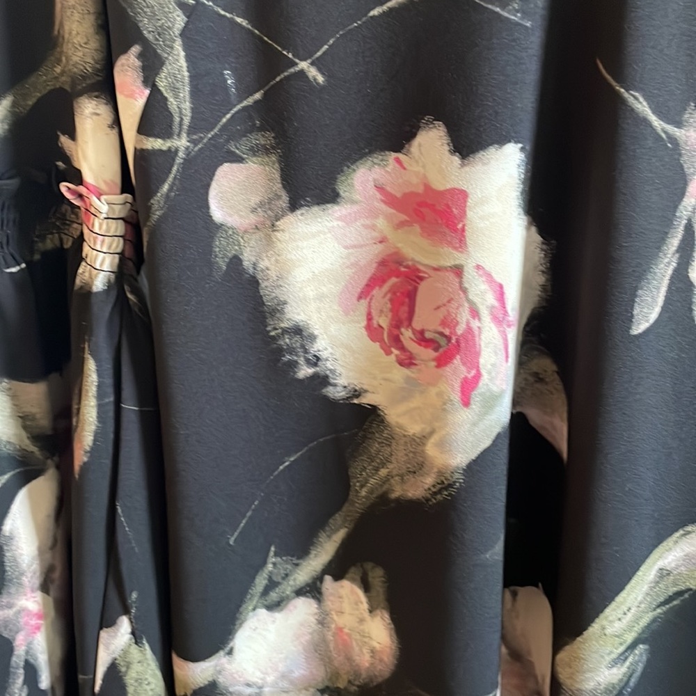 EUC WHBM Floral Bell Sleeve Shift Dress Size 12 - Picture 4 of 6